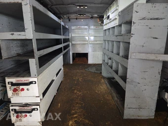 2018 Chevrolet Express 2500 Cargo Van 1WT 135.0" WB - miniatura 16