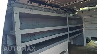 2018 Chevrolet Express 2500 Cargo Van 1WT 135.0" WB - miniatura 28