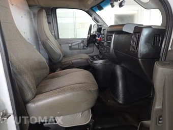 2018 Chevrolet Express 2500 Cargo Van 1WT 135.0" WB - miniatura 8