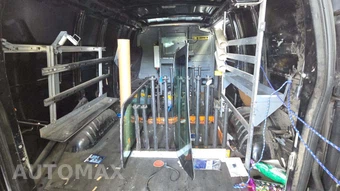 2018 Chevrolet Express 2500 Cargo Van 1WT 135.0" WB – miniatura 18