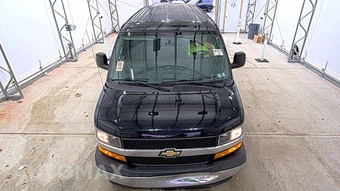 2018 Chevrolet Express 2500 Cargo Van 1WT 135.0" WB – miniatura 2