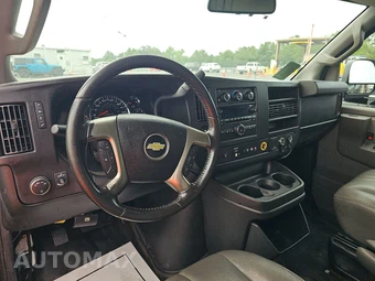 2018 Chevrolet Express 2500 Cargo Van 1WT 135.0" WB – miniatura 11