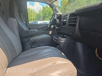 2018 Chevrolet Express 2500 Cargo Van 1WT 135.0" WB – miniatura 8