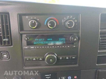 2018 Chevrolet Express 2500 Cargo Van 1WT 135.0" WB - miniatura 11