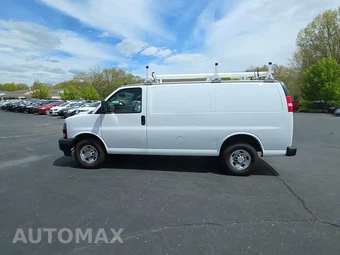 2018 Chevrolet Express 2500 Cargo Van 1WT 135.0" WB - miniatura 3