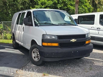 2018 Chevrolet Express 2500 Cargo Van 1WT 135.0" WB – miniatura 4