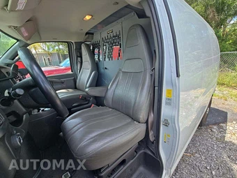 2018 Chevrolet Express 2500 Cargo Van 1WT 135.0" WB – miniatura 6