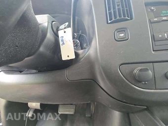 2018 Chevrolet Express 2500 Cargo Van 1WT 135.0" WB – miniatura 8