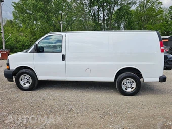 2018 Chevrolet Express 2500 Cargo Van 1WT 135.0" WB - miniatura 3