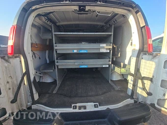 2018 Chevrolet Express 2500 Cargo Van 1WT 135.0" WB – miniatura 16
