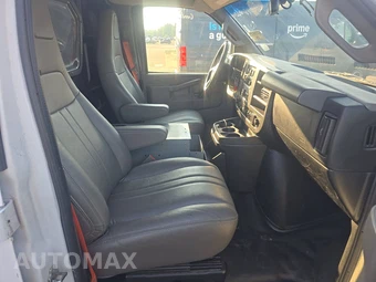 2018 Chevrolet Express 2500 Cargo Van 1WT 135.0" WB – miniatura 8