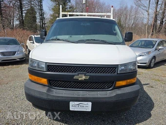 2018 Chevrolet Express 2500 Cargo Van 1WT 135.0" WB - miniatura 3