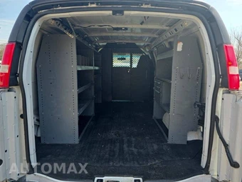 2018 Chevrolet Express 2500 Cargo Van 1WT 135.0" WB - miniatura 7