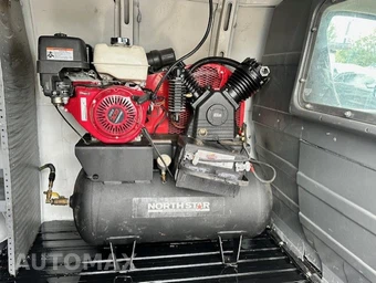 2018 Chevrolet Express 2500 Cargo Van 1WT 135.0" WB - miniatura 11
