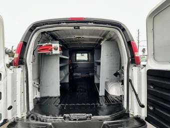 2018 Chevrolet Express 2500 Cargo Van 1WT 135.0" WB - miniatura 12