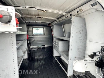 2018 Chevrolet Express 2500 Cargo Van 1WT 135.0" WB - miniatura 14