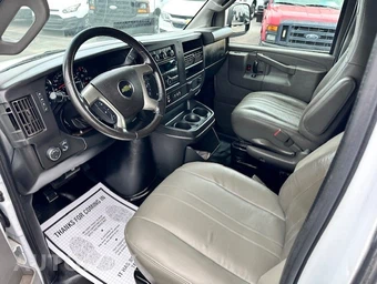2018 Chevrolet Express 2500 Cargo Van 1WT 135.0" WB - miniatura 15