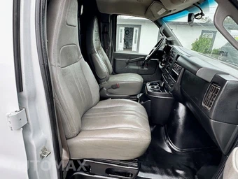 2018 Chevrolet Express 2500 Cargo Van 1WT 135.0" WB - miniatura 21
