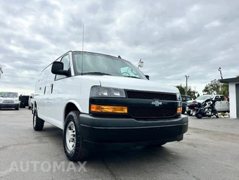 2018 Chevrolet Express 2500 Cargo Van 1WT 135.0" WB - miniatura 3