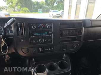 2018 Chevrolet Express 2500 Cargo Van 1WT 155.0" WB - miniatura 10