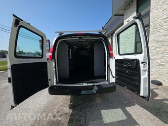 2018 Chevrolet Express 2500 Cargo Van 1WT 155.0" WB - miniatura 13