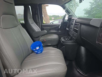 2018 Chevrolet Express 2500 Passenger Van LS 1LS 135.0" WB - miniatura 19