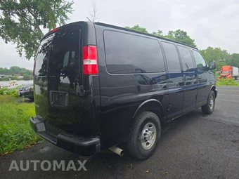 2018 Chevrolet Express 2500 Passenger Van LS 1LS 135.0" WB - miniatura 3