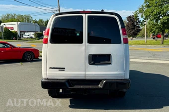 2018 Chevrolet Express 2500 Passenger Van LS 1LS 135.0" WB - miniatura 5
