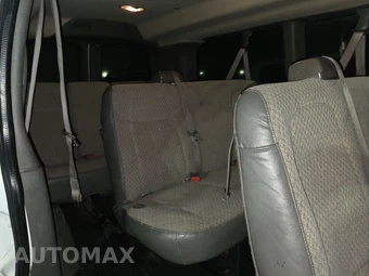 2018 Chevrolet Express 2500 Passenger Van LT 1LT 135.0" WB - miniatura 13
