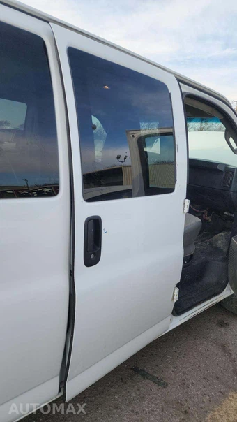 2018 Chevrolet Express 2500 Passenger Van LT 1LT 135.0" WB - miniatura 21