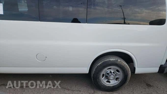 2018 Chevrolet Express 2500 Passenger Van LT 1LT 135.0" WB - miniatura 29