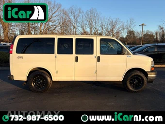 2018 Chevrolet Express 2500 Passenger Van LT 1LT 135.0" WB
