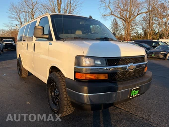 2018 Chevrolet Express 2500 Passenger Van LT 1LT 135.0" WB - miniatura 10