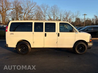 2018 Chevrolet Express 2500 Passenger Van LT 1LT 135.0" WB - miniatura 12