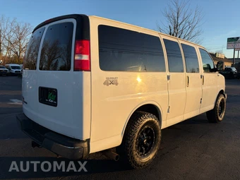 2018 Chevrolet Express 2500 Passenger Van LT 1LT 135.0" WB - miniatura 13