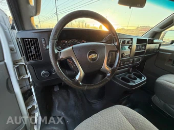 2018 Chevrolet Express 2500 Passenger Van LT 1LT 135.0" WB - miniatura 22