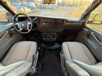 2018 Chevrolet Express 2500 Passenger Van LT 1LT 135.0" WB - miniatura 45