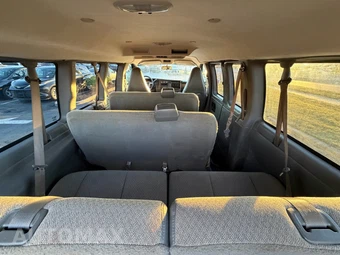 2018 Chevrolet Express 2500 Passenger Van LT 1LT 135.0" WB - miniatura 48
