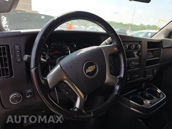 2018 Chevrolet Express 3500 Cargo Van 1WT 135.0" WB - miniatura 10
