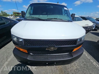 2018 Chevrolet Express 3500 Cargo Van 1WT 155.0" WB – miniatura 2