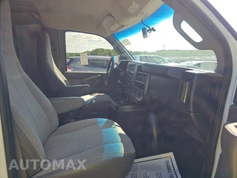 2018 Chevrolet Express 3500 Cargo Van 1WT 155.0" WB – miniatura 8