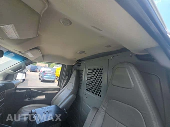 2018 Chevrolet Express 3500 Cargo Van 1WT 155.0" WB - miniatura 11