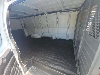 2018 Chevrolet Express 3500 Cargo Van 1WT 155.0" WB - miniatura 15