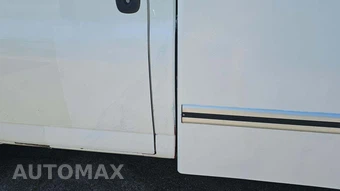 2018 Chevrolet Express 3500 Cutaway 1WT - miniatura 27