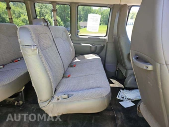 2018 Chevrolet Express 3500 Passenger Van LT 1LT 155.0" WB - miniatura 13