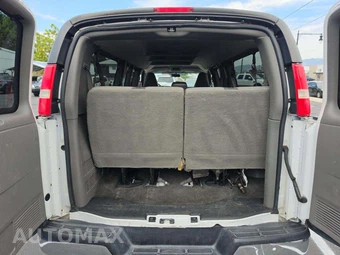 2018 Chevrolet Express 3500 Passenger Van LT 1LT 155.0" WB - miniatura 15