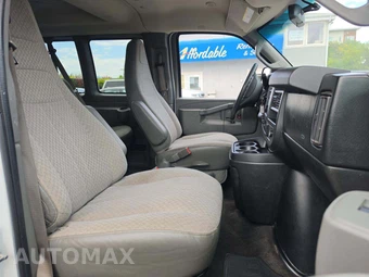 2018 Chevrolet Express 3500 Passenger Van LT 1LT 155.0" WB - miniatura 19