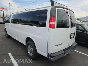 2018 Chevrolet Express 3500 Passenger Van LT 1LT 155.0" WB - miniatura 2
