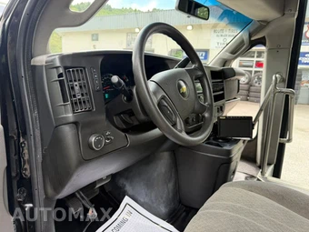 2018 Chevrolet Express 4500 Cutaway 2WT DRW - miniatura 10