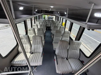 2018 Chevrolet Express 4500 Cutaway 2WT DRW - miniatura 24